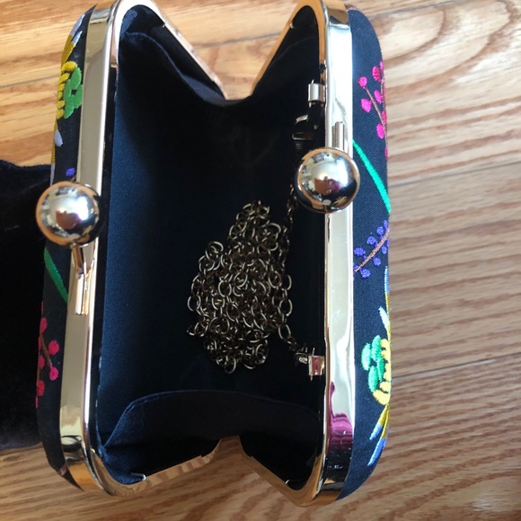 Hand stitched clutch - Picture 5 of 5